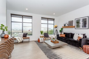 Capitol Place Apartments in Omaha, NE - Building Photo