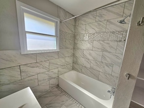 513 Oakdale Dr in Corpus Christi, TX - Building Photo - Building Photo