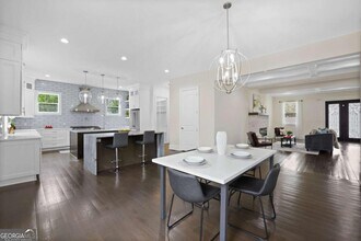 2415 W Rugby Ave in College Park, GA - Building Photo - Building Photo