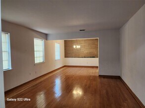 515 Shady Glade Dr in Houston, TX - Building Photo - Building Photo