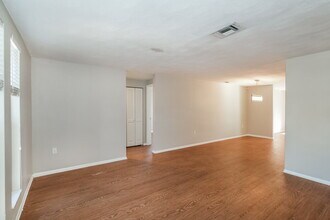 4308 Chipmunk Dr in New Port Richey, FL - Building Photo - Building Photo