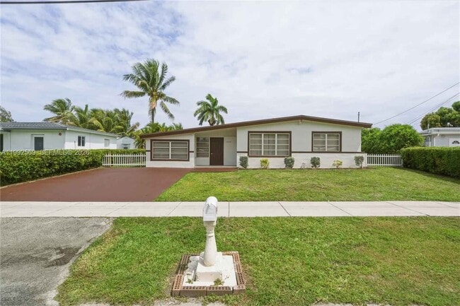 property at 3825 SW 33rd St