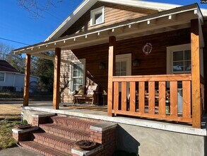 214 Augusta St in West Columbia, SC - Building Photo - Building Photo