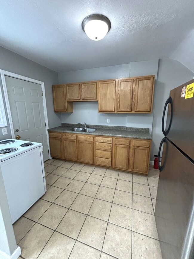 property at 1242 W Mullan Ave