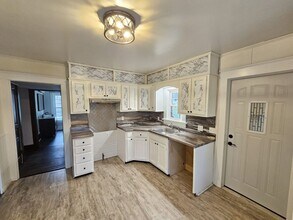 524 Union St in Lagrange, IN - Building Photo - Building Photo