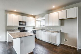 1024 Stanridge Ln in Van Alstyne, TX - Building Photo - Building Photo