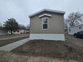 128 115th Ln NE in Blaine, MN - Building Photo - Building Photo