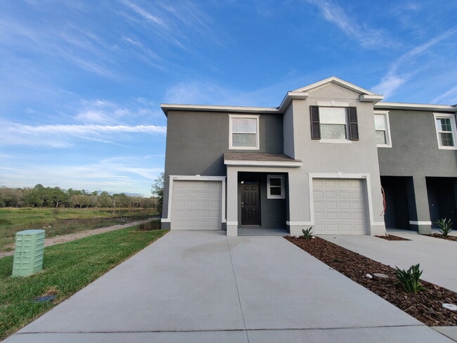 property at 423 Whispering Oaks Ct