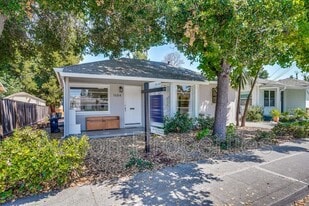 1684 California St in Mountain View, CA - Building Photo