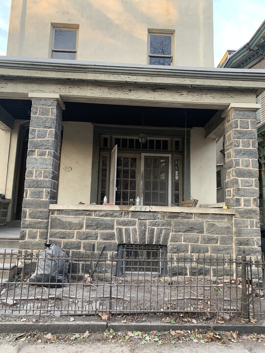 3517 Hamilton St, Unit A in Philadelphia, PA - Foto de edificio
