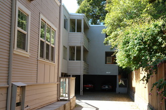 2210-2212 Ward St in Berkeley, CA - Building Photo - Building Photo