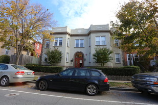 1929 1st St NW in Washington, DC - Foto de edificio - Building Photo