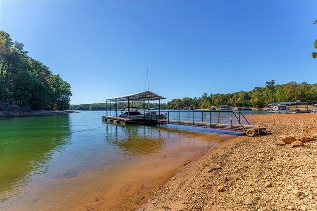 5580 Williams Shores Dr in Cumming, GA - Foto de edificio - Building Photo