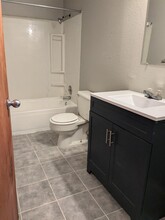 1210 Voelker Ave, Unit Hilda morales in Yakima, WA - Building Photo - Building Photo