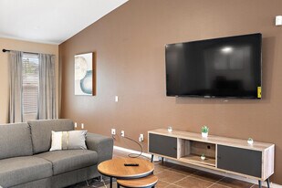 2949 E Crescent Way, Unit SI ID1244319P in Gilbert, AZ - Building Photo