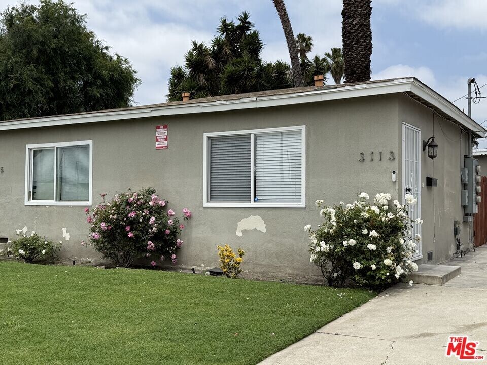 3113 W 36th St in Los Angeles, CA - Building Photo