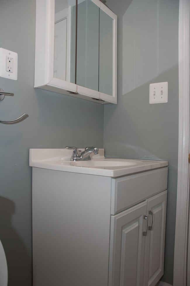 3900 Oglethorpe St in Hyattsville, MD - Foto de edificio - Building Photo