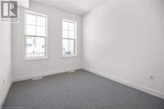 26 Beachwalk Cres in Fort Erie, ON - Building Photo - Building Photo