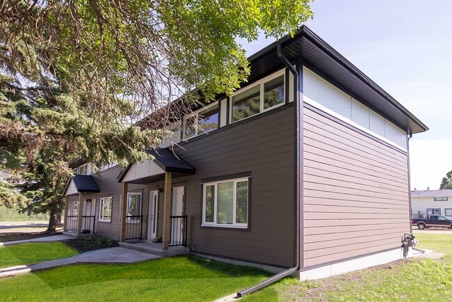 Westridge Estates in Red Deer, AB - Building Photo - Building Photo