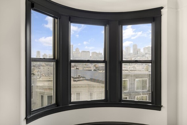 558-560-560 Greenwich St in San Francisco, CA - Building Photo - Building Photo