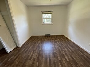 236 Laurel Dr in Madison Heights, VA - Building Photo - Building Photo