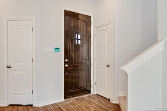 139 San Salvador Ave in San Antonio, TX - Building Photo - Building Photo