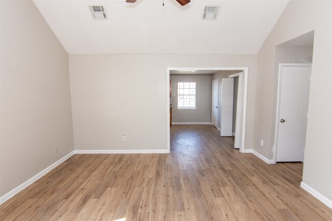 2430 Avilion Ct in Pearland, TX - Building Photo - Building Photo