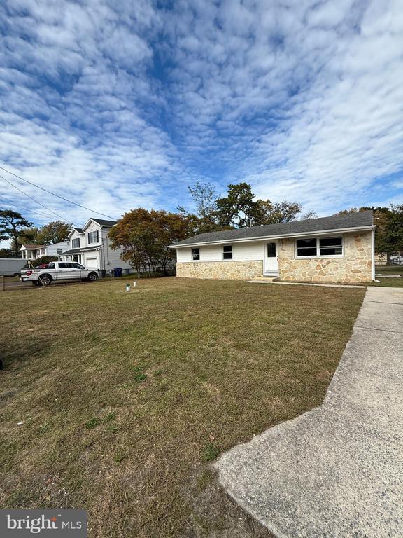 property at 307 Cherokee Dr