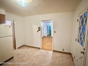 89 Belmont St in Carbondale, PA - Building Photo - Building Photo