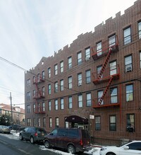 155 E 51st St in Brooklyn, NY - Foto de edificio - Building Photo