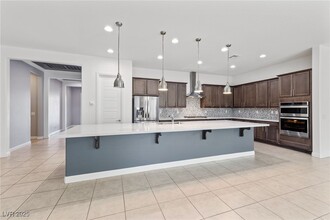349 Bronze Creek Ct in Las Vegas, NV - Building Photo - Building Photo
