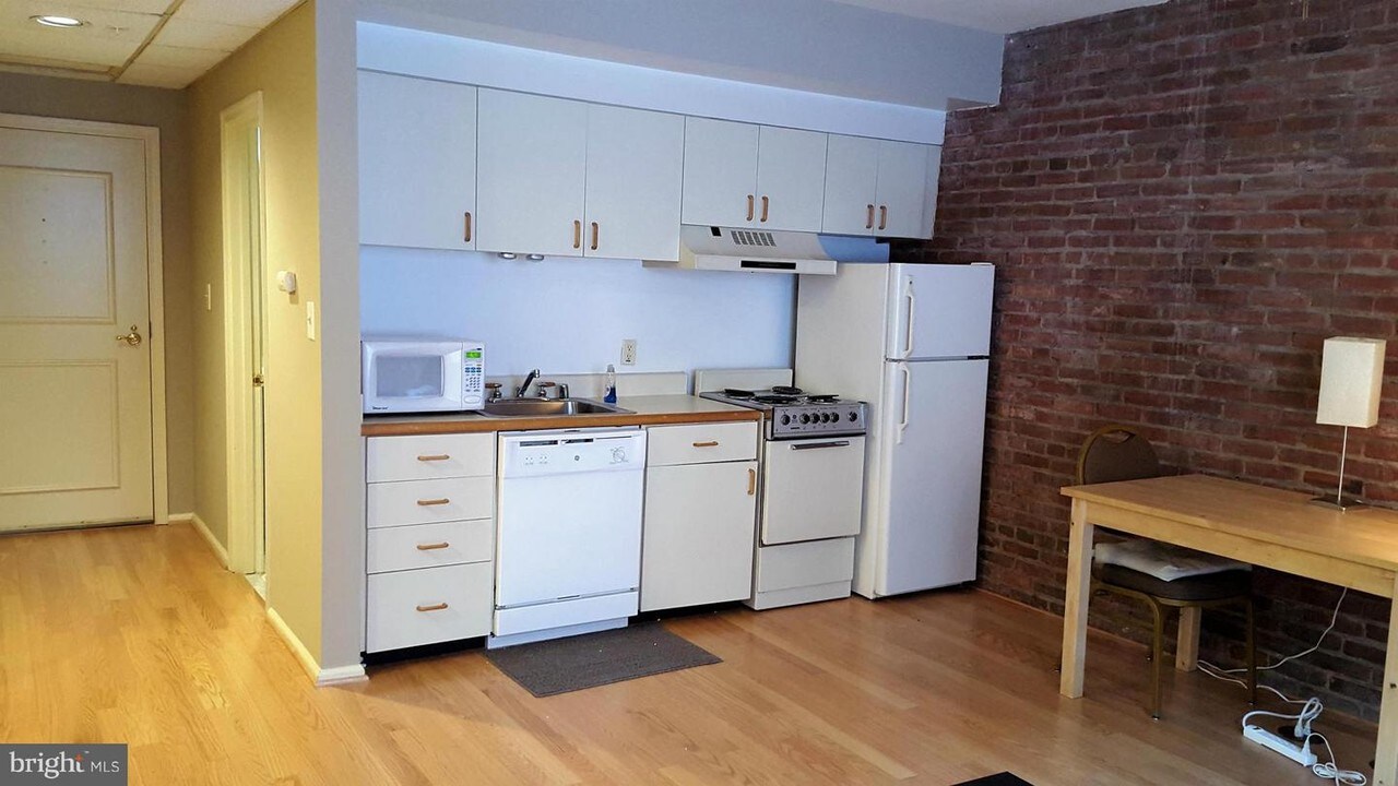 1000 Fell St-Unit -201 in Baltimore, MD - Foto de edificio