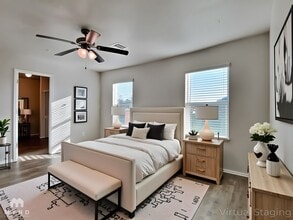 2923 Russell Rd in Chickasha, OK - Foto de edificio - Building Photo