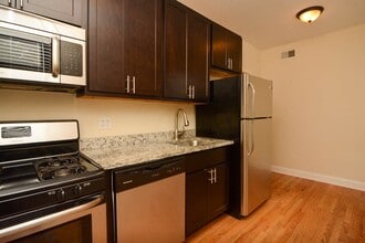 4039.5 N Ashland Ave in Chicago, IL - Foto de edificio - Building Photo