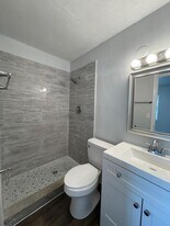 37831 Clinton Ave in Dade City, FL - Building Photo