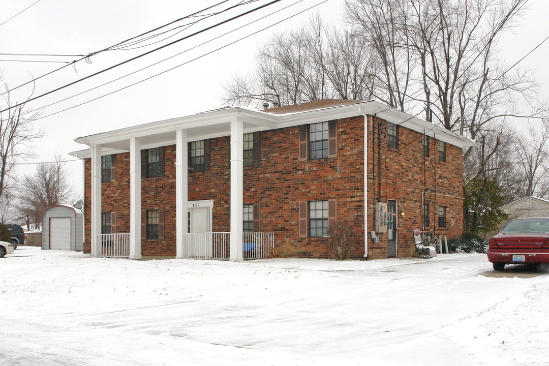 3117 Melody Acres Ln in Louisville, KY - Building Photo