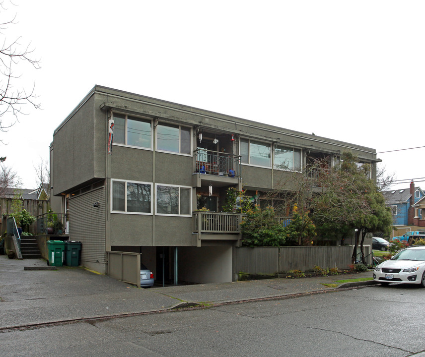 1400 N 46th St in Seattle, WA - Foto de edificio