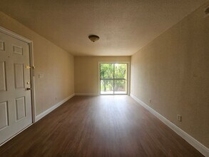 2905 Winkler Ave in Ft. Myers, FL - Building Photo - Building Photo