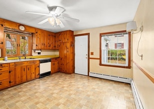 42 Middlesex Ave in Worcester, MA - Foto de edificio - Building Photo