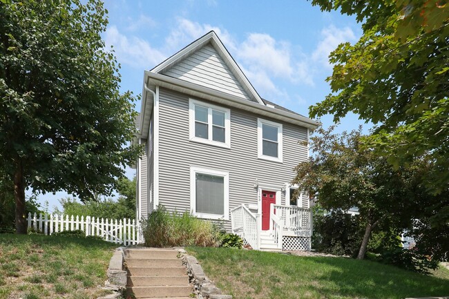 1163 Randolph Ave, Unit 1