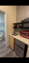 9832 Perfect Dr, Unit FURNISHED STUDIO in Port St. Lucie, FL - Foto de edificio - Building Photo