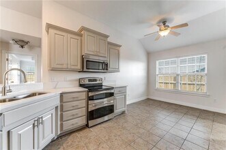 102 Skinner St in Centerton, AR - Building Photo - Building Photo