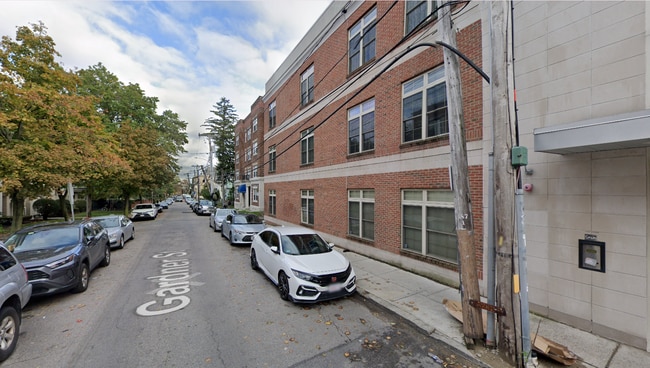 9 Gardner St, Unit 1