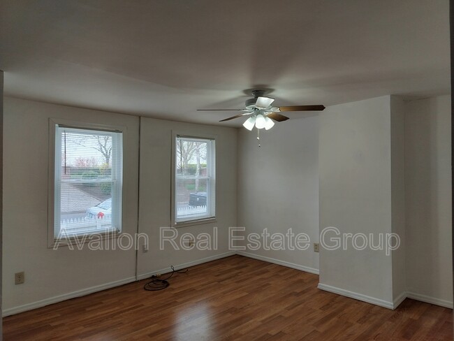 980 Lamberton St in Trenton, NJ - Building Photo - Building Photo
