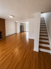 305 2nd St in Jersey City, NJ - Building Photo - Building Photo