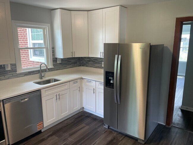 6901 100th Ave in Lanham, MD - Building Photo - Building Photo