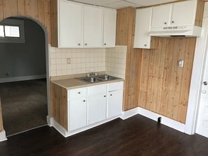 3044 Grove Pl SW in Canton, OH - Building Photo - Building Photo