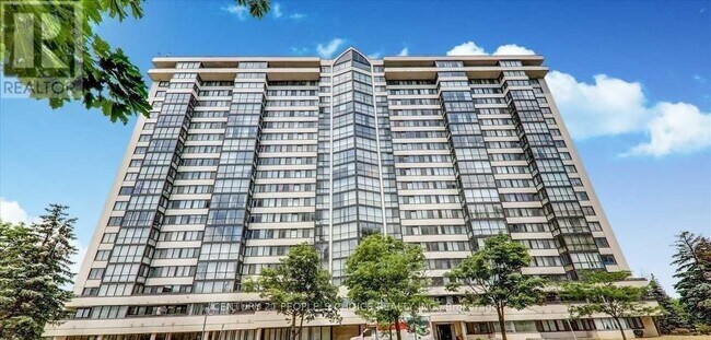 10 Markbrook Ln in Toronto, ON - Building Photo - Building Photo