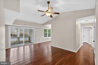 8022 Beacon Hill Dr in Southampton, PA - Building Photo - Building Photo