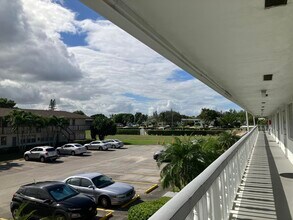 111 Kent St in West Palm Beach, FL - Foto de edificio - Building Photo